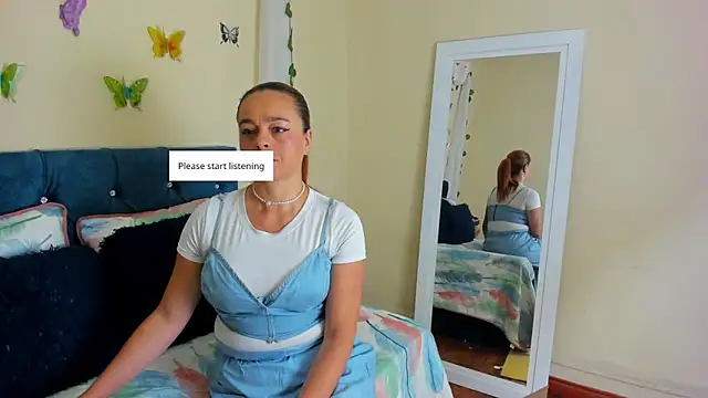 cristalwalker   online show from 10-06-25, 11:22