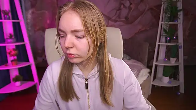 EmilySunshineS online show from 03-04-26, 06:54