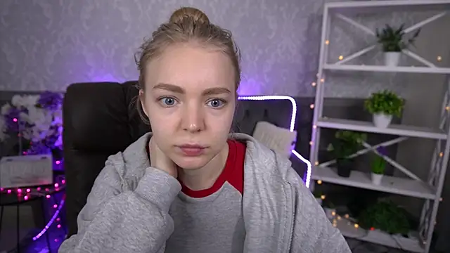 EmilySunshineS online show from 11-23-25, 07:40