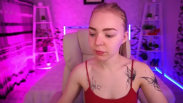 EmilySunshineS online show from 05-11-26, 06:15