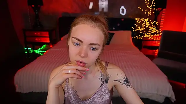 EmilySunshineS online show from 05-08-26, 06:39