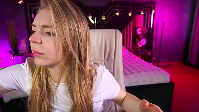 EmilySunshineS online show from 02-06-26, 07:15