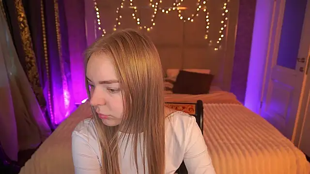 EmilySunshineS online show from 05-22-26, 06:11