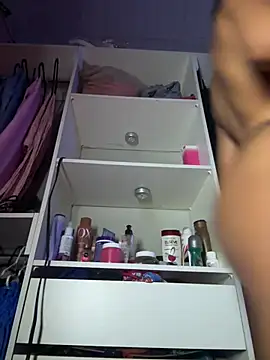 indyazinha online show from 04-03-26, 05:08