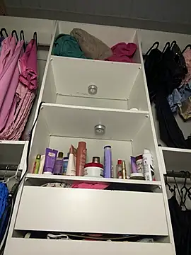 indyazinha online show from 02-25-26, 03:56