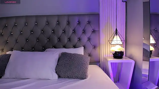 VioletthaRous online show from 04-22-26, 10:38