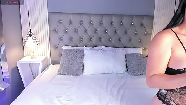 VioletthaRous online show from 11-21-25, 10:53