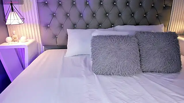 VioletthaRous online show from 03-05-26, 10:37