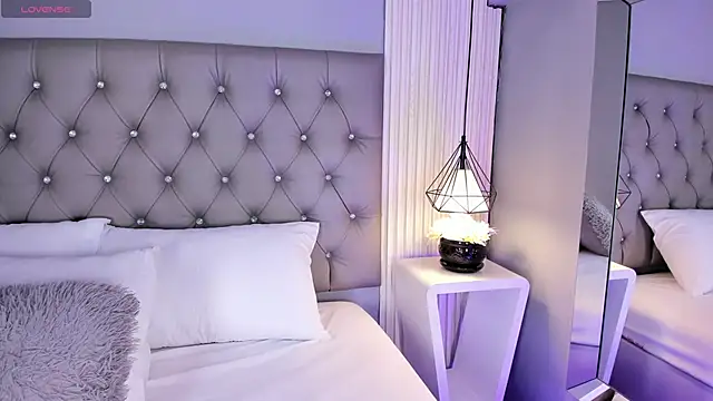 VioletthaRous online show from 05-05-26, 10:35