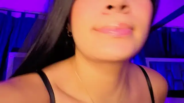 Mia Oxford online show from 10-16-25, 12:35