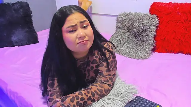 Snapshot of victoriajk chatting on 02-17-26, 12:46 victoriajk online show from 02-17-26, 12:46