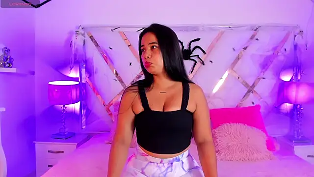 Snapshot of naughty__sara chatting on 10-17-25, 11:45 naughty  sara online show from 10-17-25, 11:45