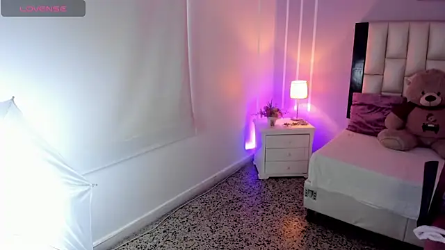 Andy Gamboa online show from 11-06-25, 01:15