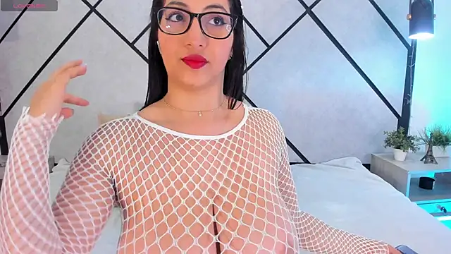 Snapshot of marie_miller_ chatting on 03-06-25, 11:58 marie miller online show from 03-06-25, 11:58