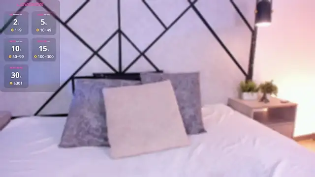 Snapshot of marie_miller_ chatting on 10-10-25, 12:17 marie miller online show from 10-10-25, 12:17