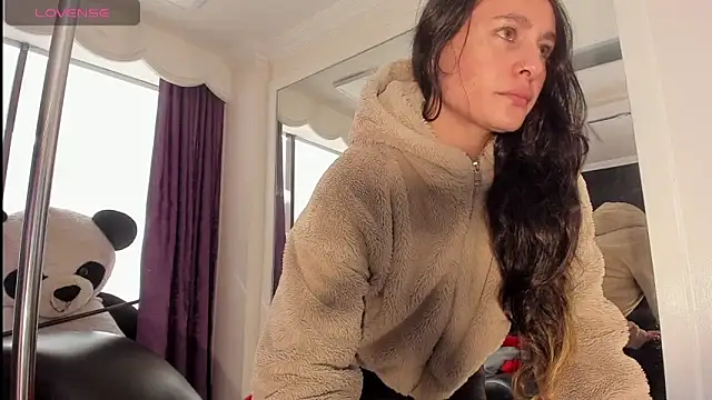 Coral Gibson online show from 04-23-26, 12:22
