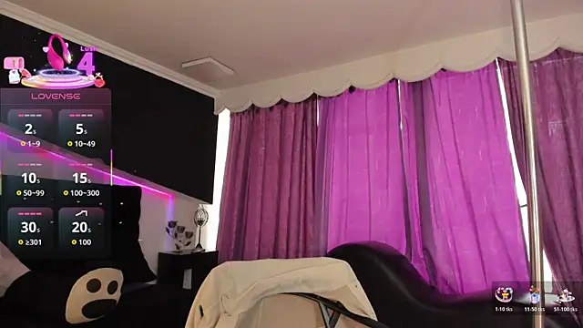 Coral Gibson online show from 01-13-26, 02:54