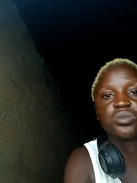 Snapshot of Crazybitchtheanalgoddess4 chatting on 01-04-25, 06:51 Crazybitchtheanalgoddess4 online show from 01-04-25, 06:51