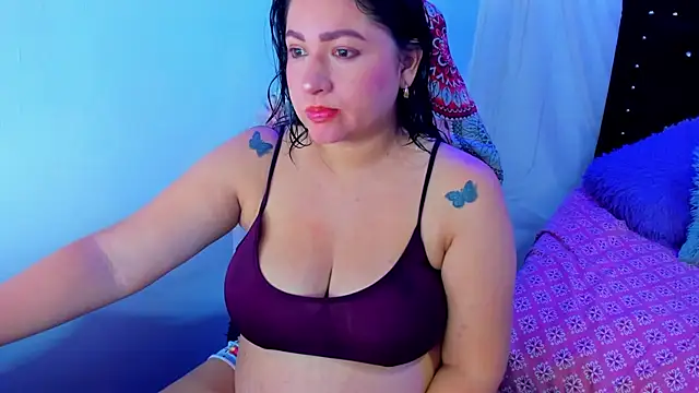 Snapshot of leny_ga chatting on 11-02-25, 01:21 leny ga online show from 11-02-25, 01:21