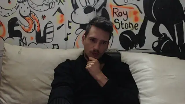 roystonee01 online show from 01-06-26, 10:19