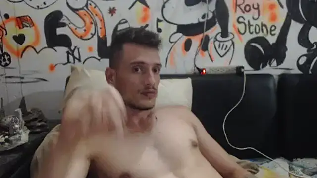 roystonee01 online show from 03-03-26, 02:40