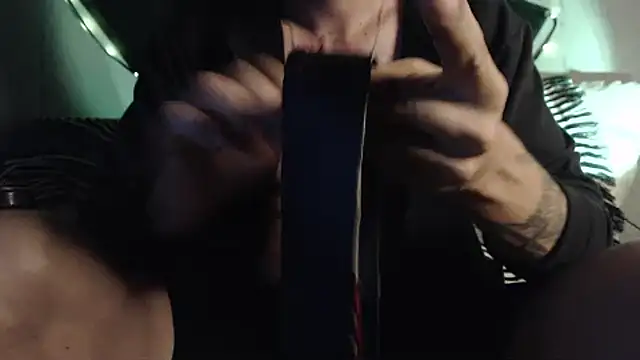 roystonee01 online show from 07-17-26, 10:23
