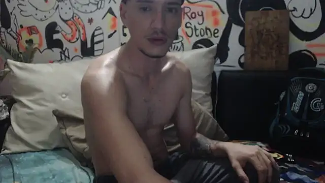 roystonee01 online show from 10-30-25, 09:18