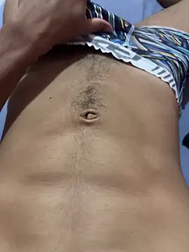 Snapshot of E_Himeros chatting on 12-27-24, 11:21 E Himeros online show from 12-27-24, 11:21