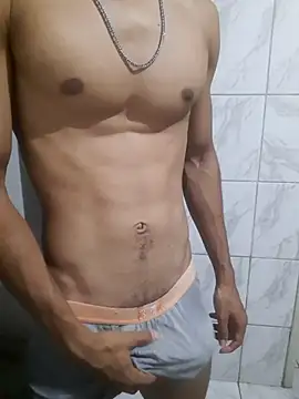 Snapshot of E_Himeros chatting on 03-18-25, 04:07 E Himeros online show from 03-18-25, 04:07