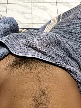 Snapshot of E_Himeros chatting on 09-26-25, 05:03 E Himeros online show from 09-26-25, 05:03