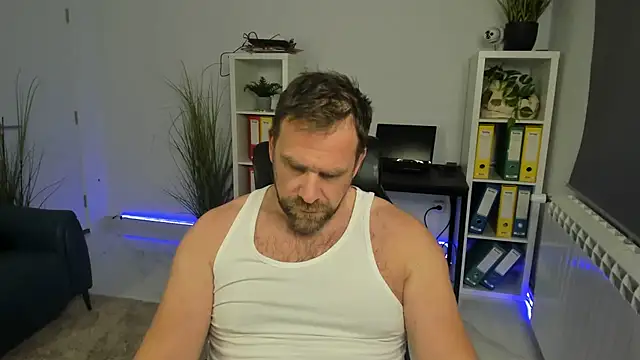 John-E-Dough online show from 11-27-25, 06:14