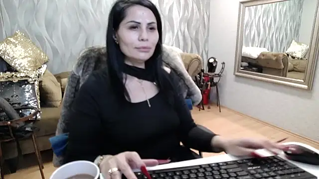 Sara Poison online show from 11-02-25, 03:22