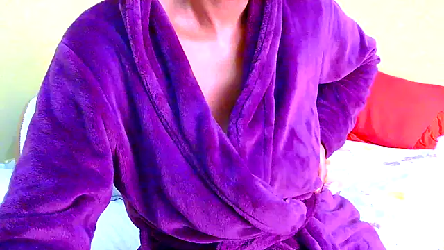Snapshot of Mollybrookexx chatting on 06-27-26, 12:22 Mollybrookexx online show from 06-27-26, 12:22