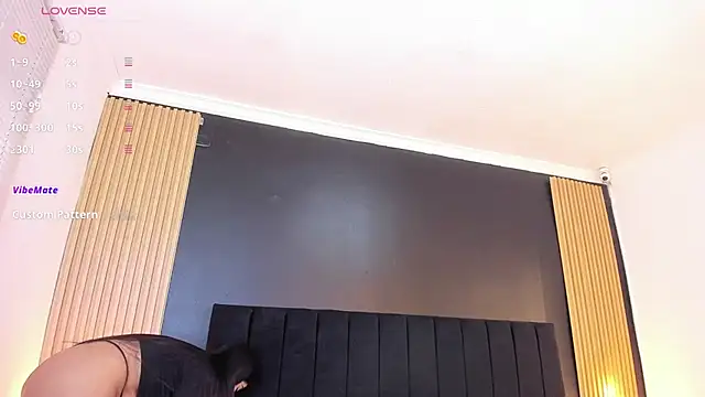 sweetsofia18 online show from 03-18-25, 10:48