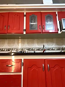 sweetsofia18 online show from 10-18-25, 05:04