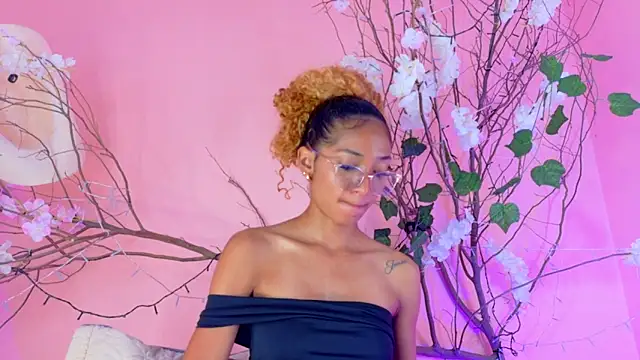 Charlotte Love10 online show from 04-05-26, 11:39