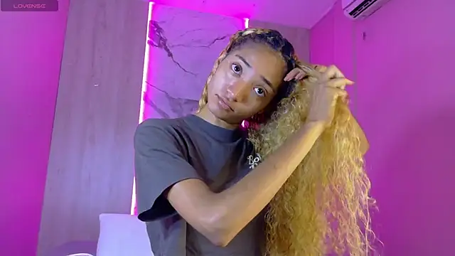 Charlotte Love10 online show from 11-20-25, 12:17