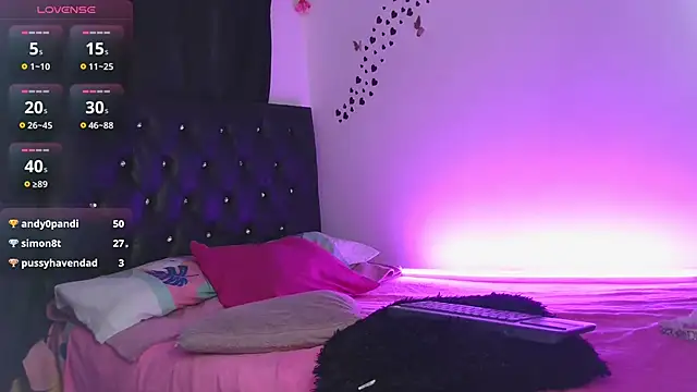 littleayshel online show from 11-13-25, 01:26