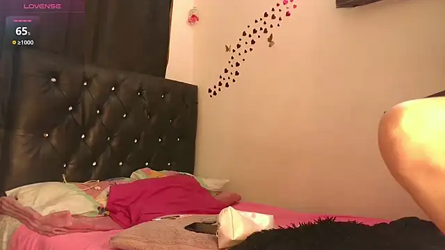 littleayshel online show from 12-04-25, 01:10