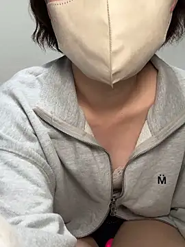 Snapshot of -x_MIU_x chatting on 06-01-26, 10:26 -x MIU x online show from 06-01-26, 10:26