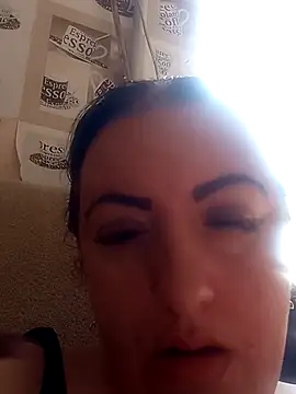 Veronica-Celie online show from 10-23-25, 08:57