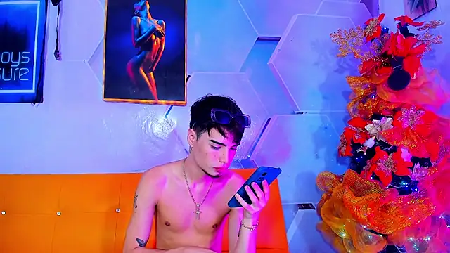 little alex01 online show from 12-05-24, 03:01