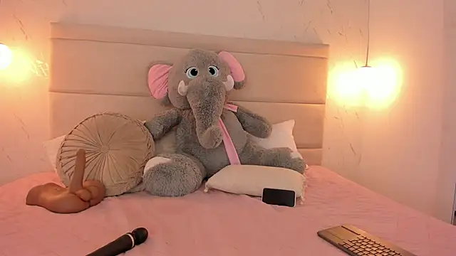 Mollymoon1 online show from 01-13-26, 08:46