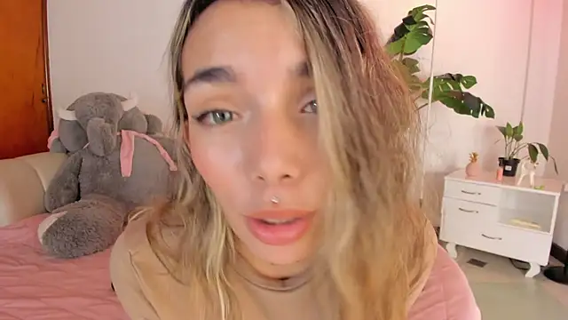 Mollymoon1 online show from 02-04-26, 08:48