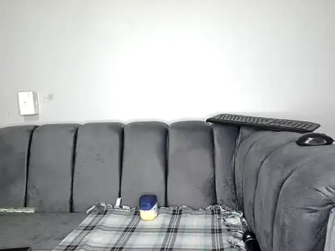 Pearl 00 online show from 12-02-25, 10:22