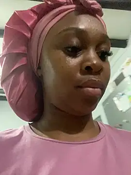 Pearl 00 online show from 02-13-26, 08:53