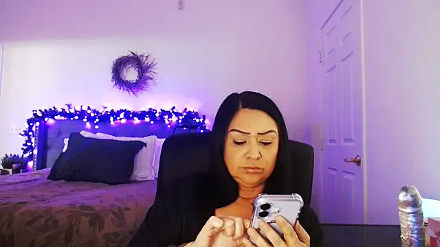 AlyssiaAmoreXO online show from 02-25-26, 07:14