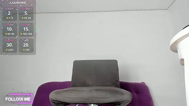 Snapshot of Sexual_Desirests chatting on 10-25-25, 10:47 Sexual Desirests online show from 10-25-25, 10:47