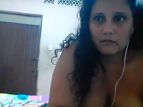 Snapshot of carolina_goez chatting on 02-14-25, 10:04 carolina goez online show from 02-14-25, 10:04