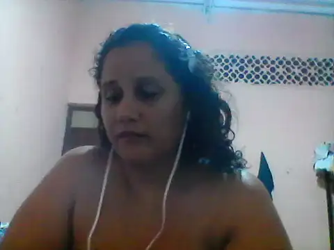 Snapshot of carolina_goez chatting on 02-19-25, 10:09 carolina goez online show from 02-19-25, 10:09